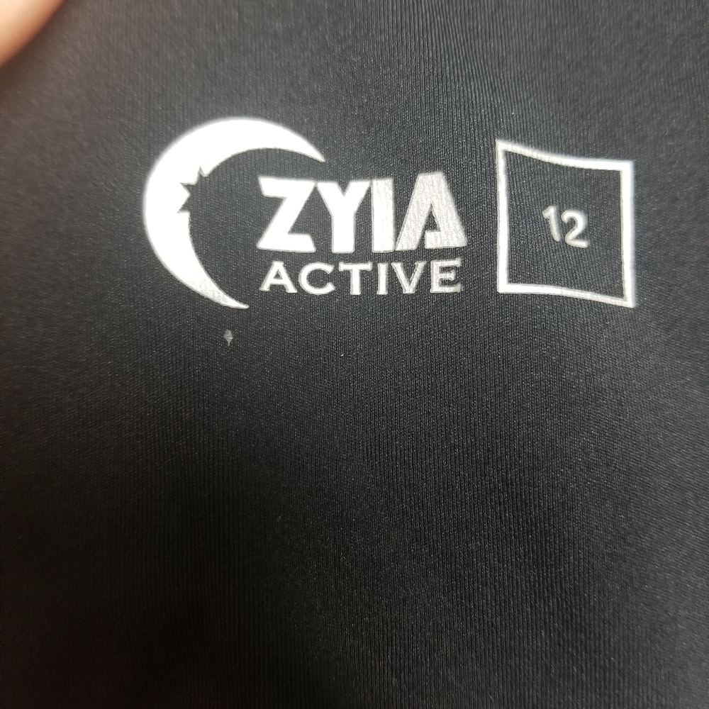 Zyia black leggings